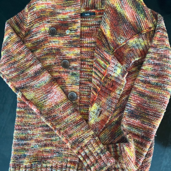 Button up sweater - Picture 2 of 2